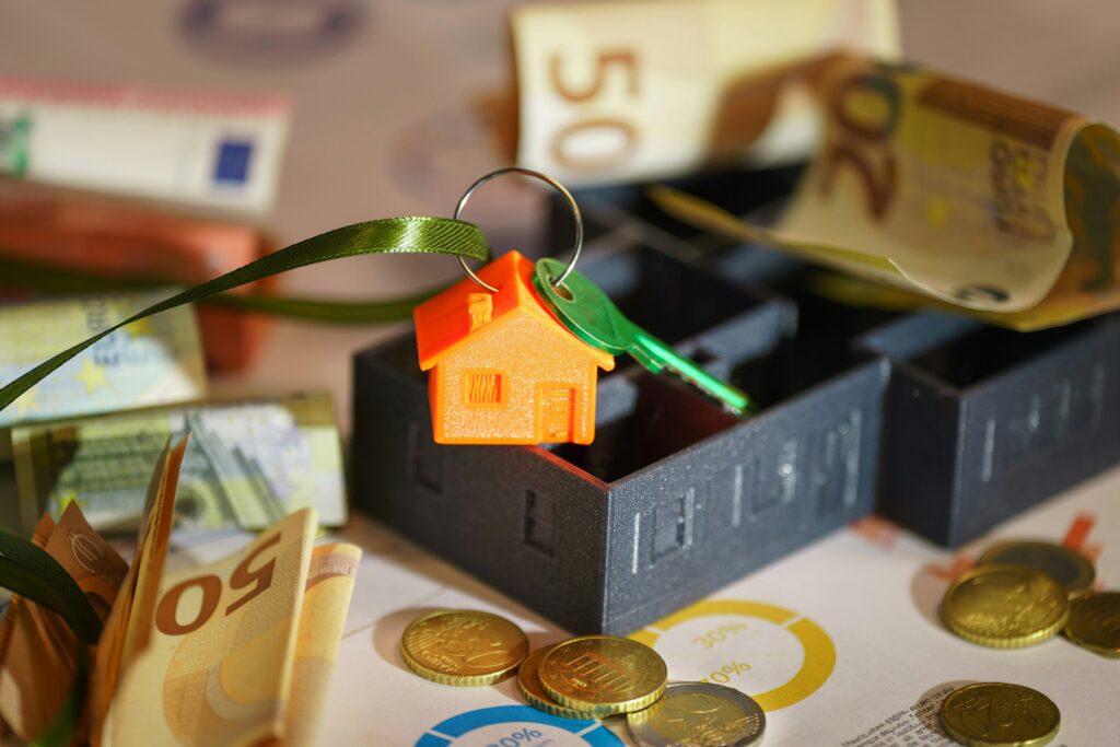 Comment déclarer la TVA sur les loyers : Guide 2025 pour Bailleurs (Obligations, Taux, Démarches)